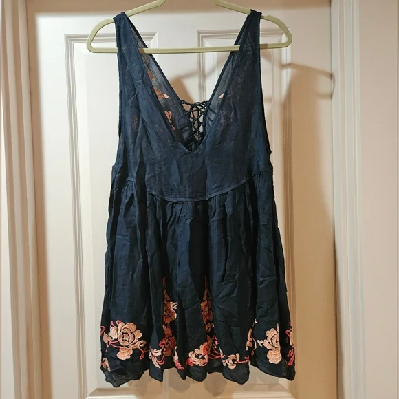 Free People Embroidered Aida Mini Slip Dress V Neck Sleeveless A Line S Navy NWT - Picture 3 of 15